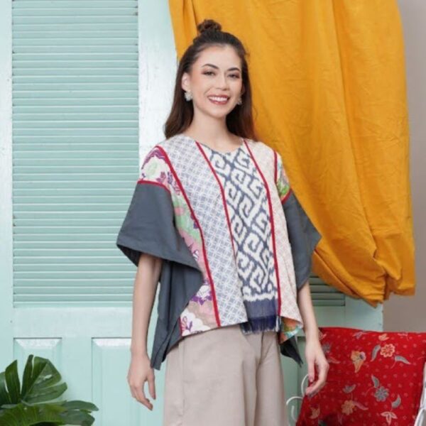 Tips Tampil Stylish dengan Batik untuk Merayakan Hari Batik Nasional